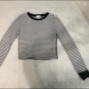 Stripped cropped long sleeve shirt